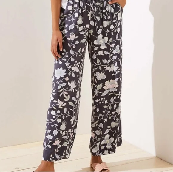 NWT LOFT Floral Fluid Drawstring Pants  Size Small Elastic Waist 100% Viscose - Picture 4 of 6